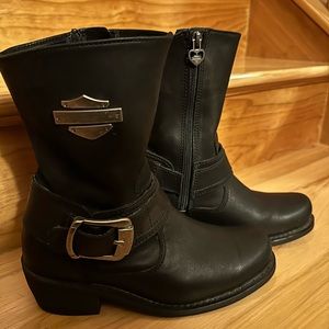 Women’s Harley Davidson boots, black size 6.5/37.5. My normal size is 7